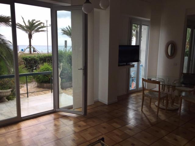 91 Promenade Des Anglais Le Stellamar Nice Eksteriør bilde